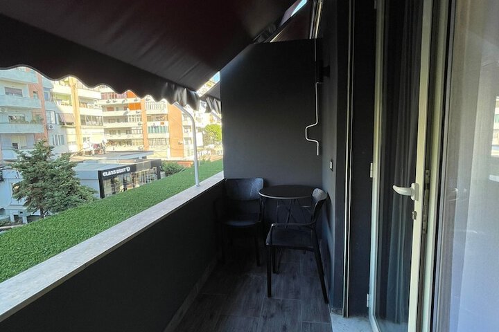 Room 20 of 35