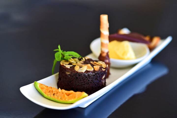 Dining 203 of 250