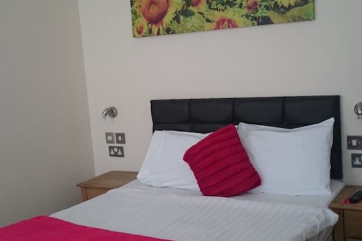 Room 3 of 54
