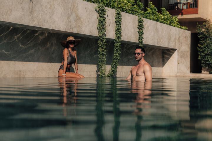 Pool 85 of 144