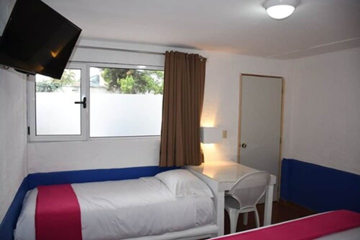 Room 7 of 25