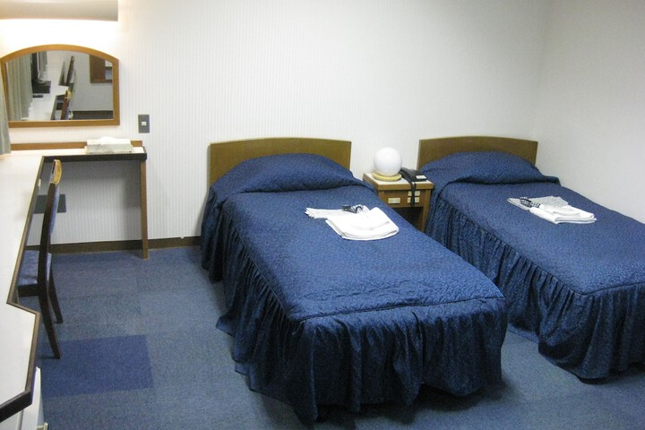Room 25 of 53
