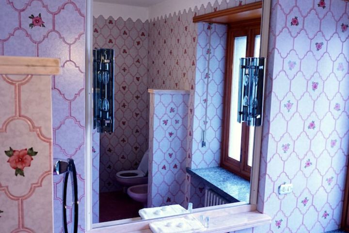 Room 16 of 20