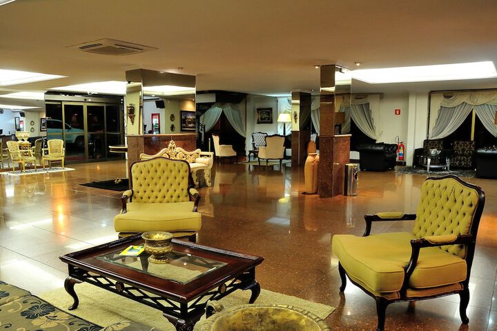 Hotel 2 of 80