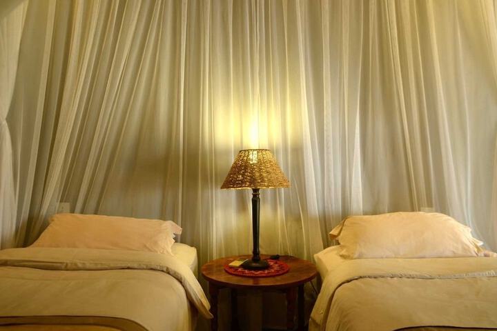 Room 2 of 22