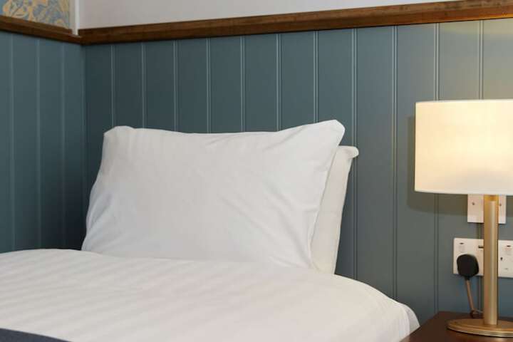 Room 13 of 54