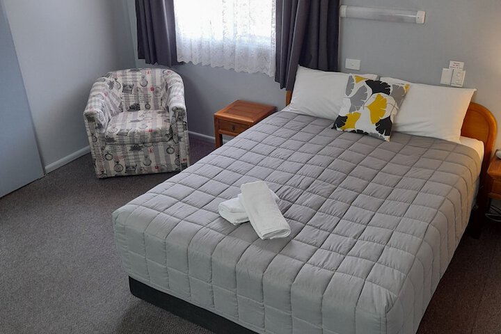 Room 18 of 49