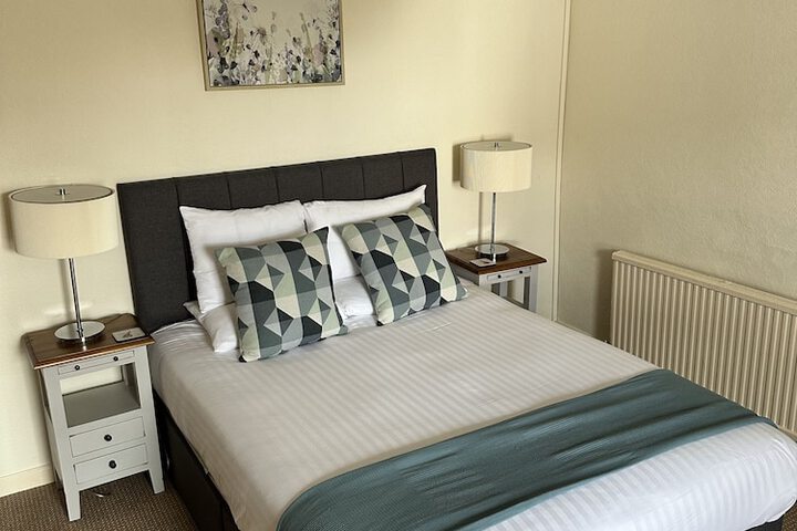 Room 2 of 58