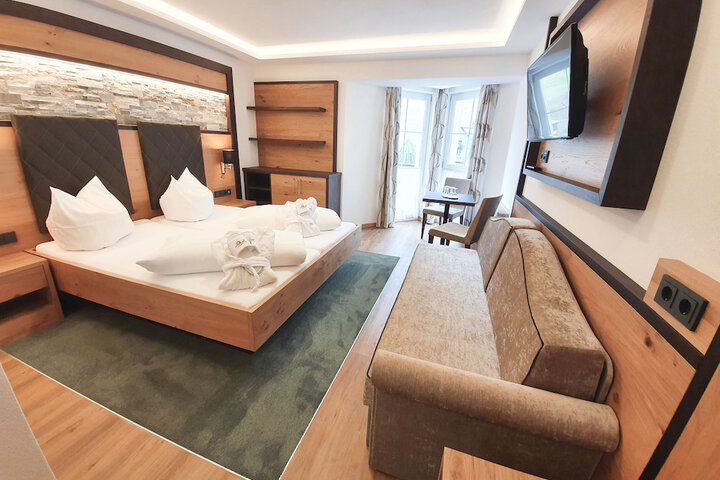Room 5 of 40