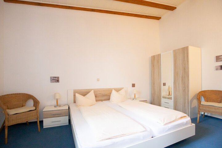 Room 2 of 23