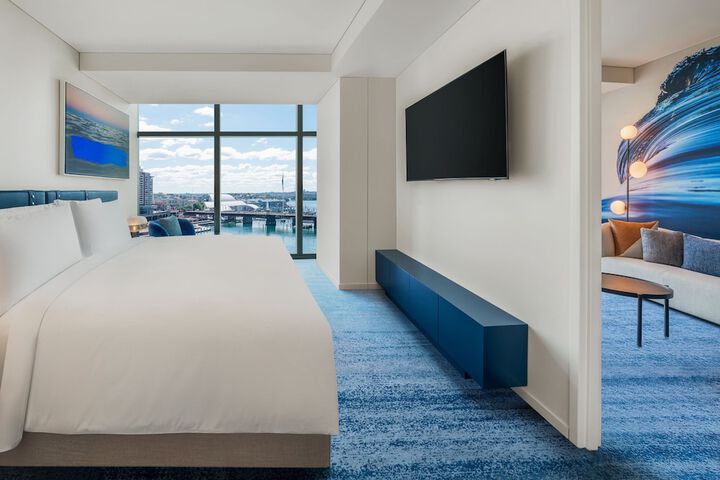 Room 5 of 118