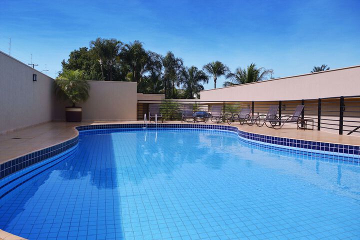 Pool 38 of 59