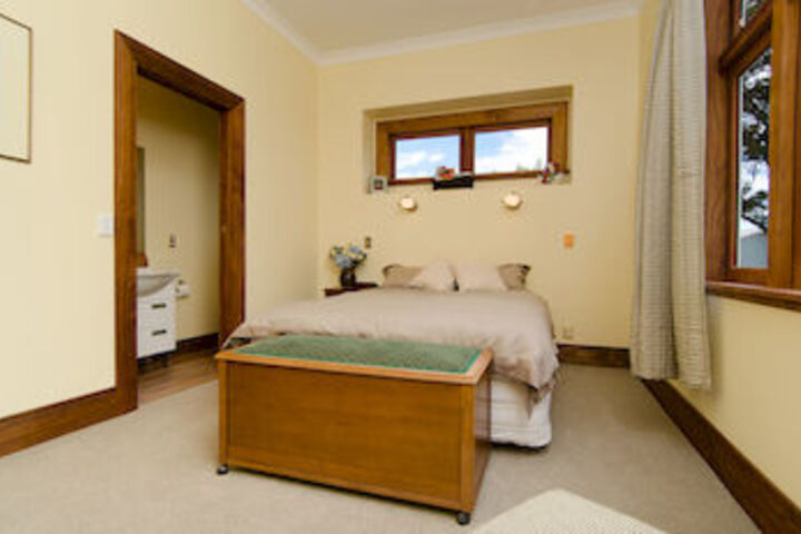 Room 11 of 26