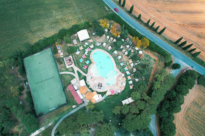 Hotel 96 of 98