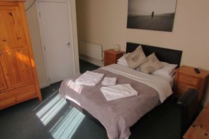 Room 12 of 24