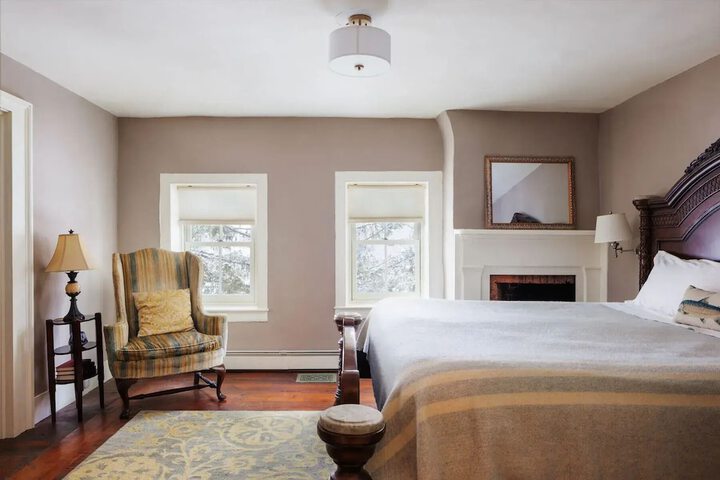Room 8 of 27