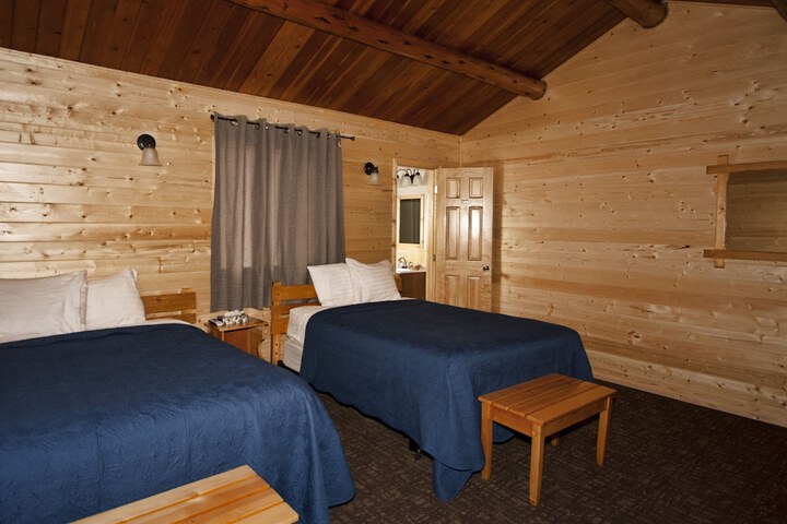 Room 5 of 81