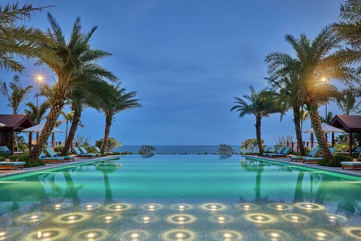 Pool 67 of 202