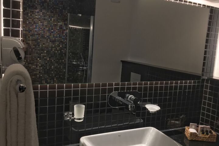 Room 34 of 55