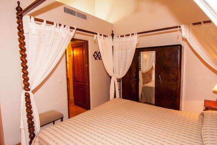 Room 20 of 124