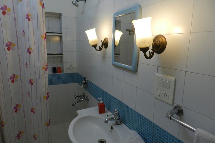 Room 86 of 183