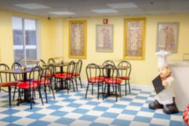 Dining 15 of 15
