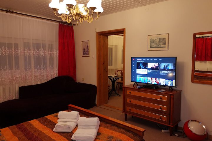 Room 3 of 45