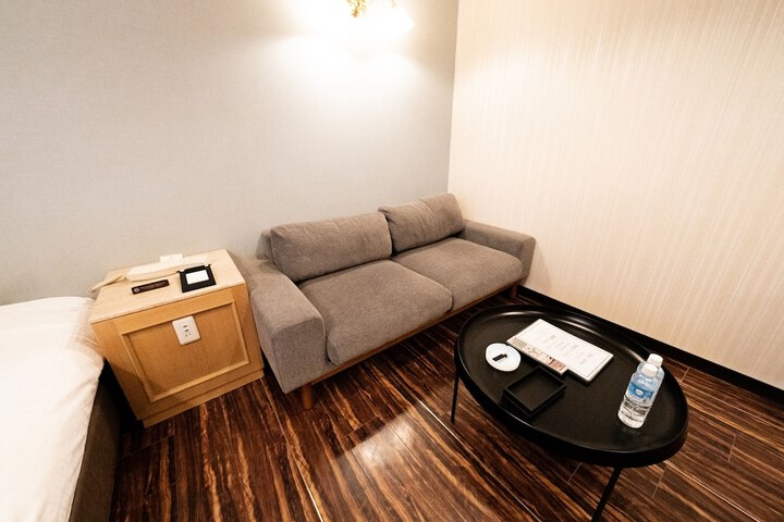 Room 127 of 239