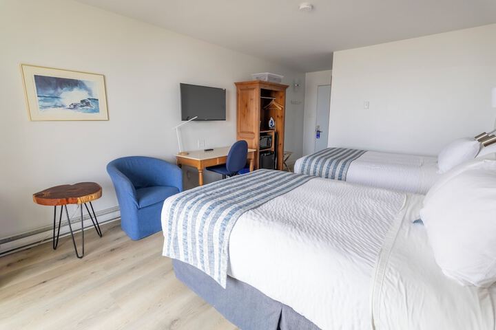 Room 4 of 18