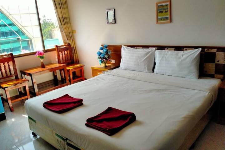 Room 14 of 27