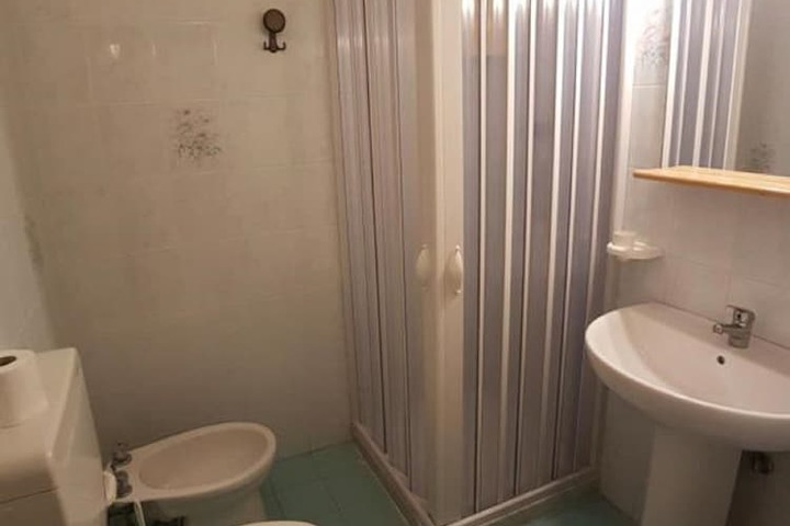 Room 82 of 107