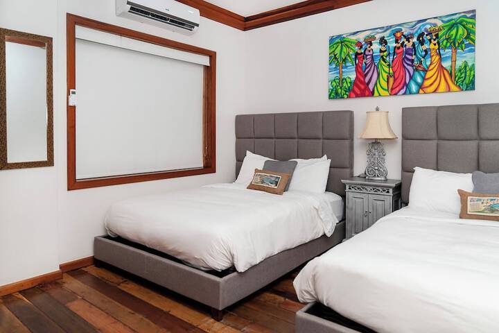 Room 70 of 927