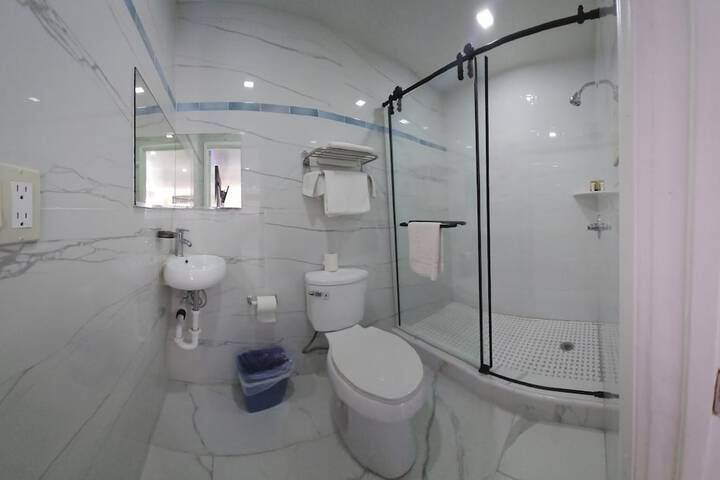 Room 20 of 25