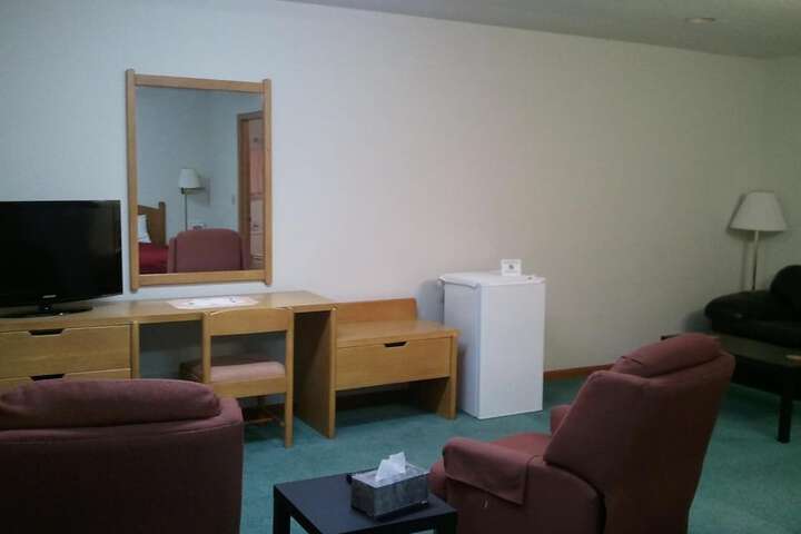 Room 25 of 40