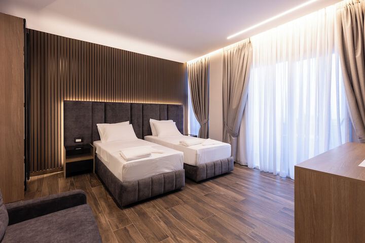 Room 48 of 141