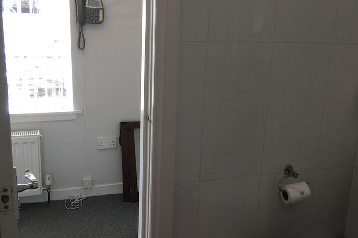 Room 40 of 67