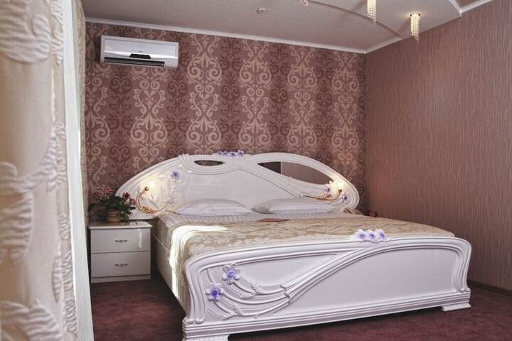 Room 13 of 75