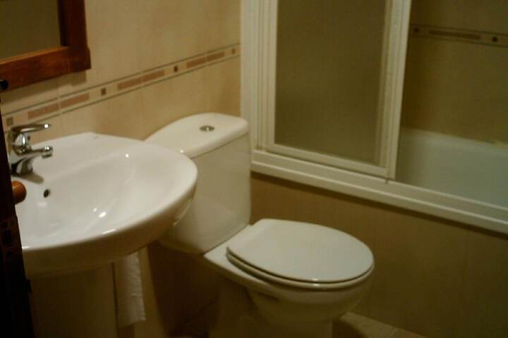 Room 21 of 53