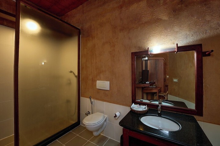 Room 12 of 53