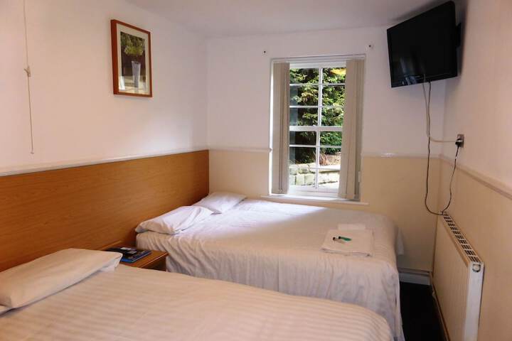 Room 7 of 20