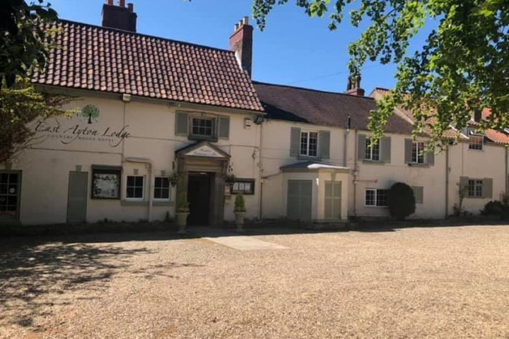 East Ayton Lodge Hotel in Scarborough