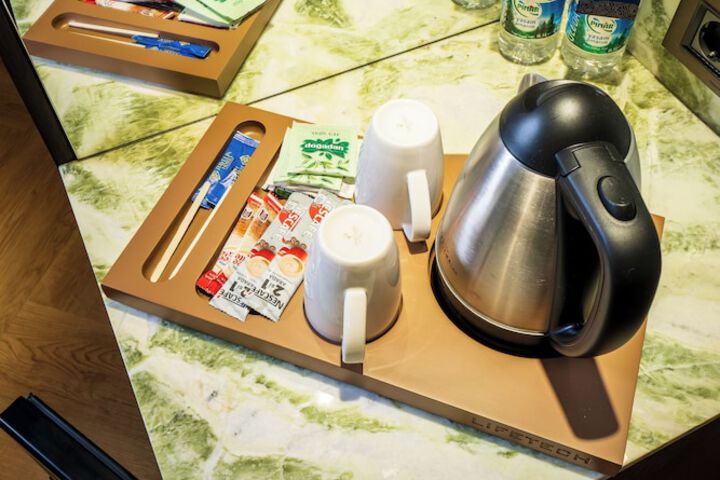 Breakfast/Coffee Service 124 of 200