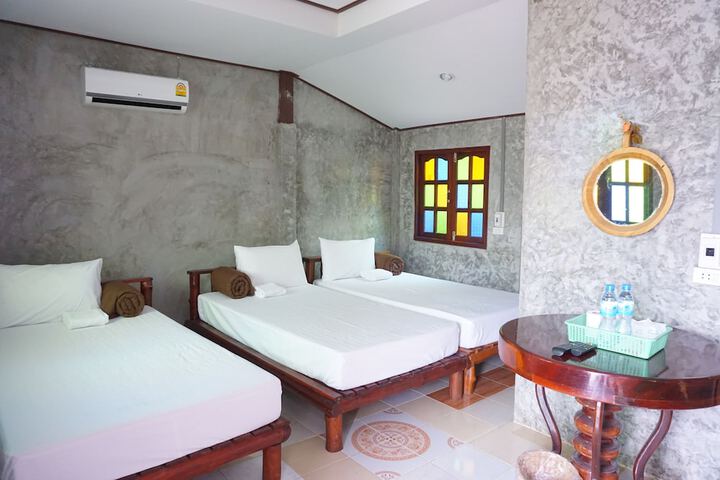 Room 29 of 37