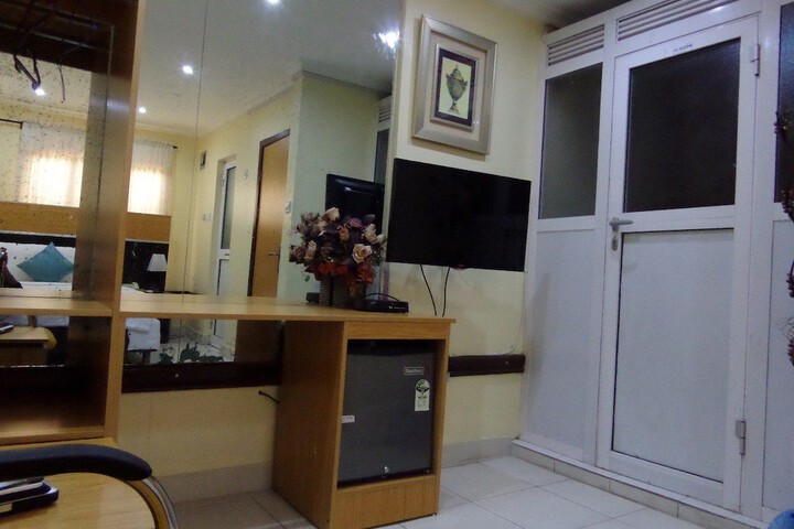 Room 21 of 37
