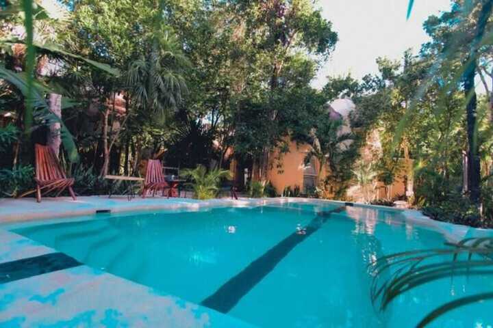 Pool 104 of 122