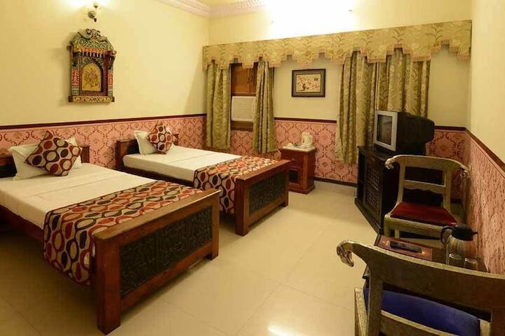 Room 3 of 26