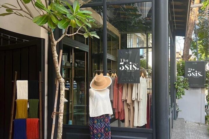 Gift Shop 46 of 73