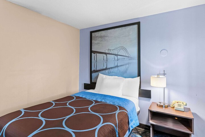 1 Double Bed (3 of 15)