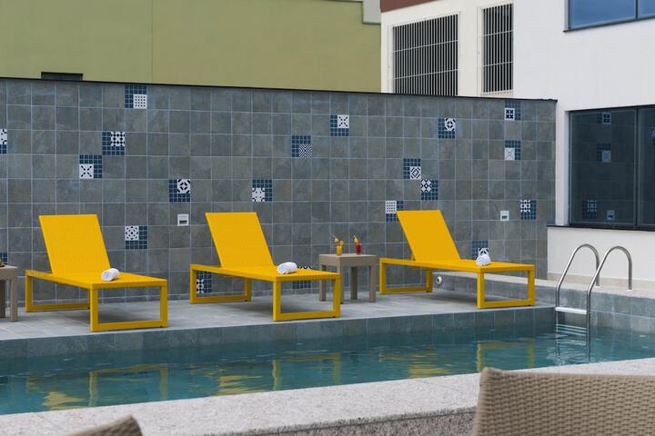 Pool 12 of 34
