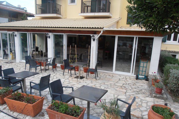 Hotel Exterior 45 of 46